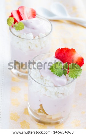 dessert from cottage cheese and fruits