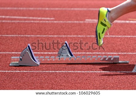 sprint start in track and field