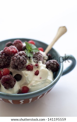 Mix berries yogurt, with space for editorial content