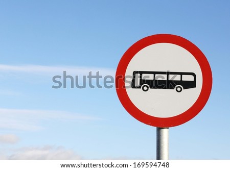 Unsuitable for buses road sign.