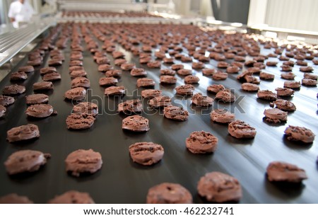 Production line of baking chocolate cookies