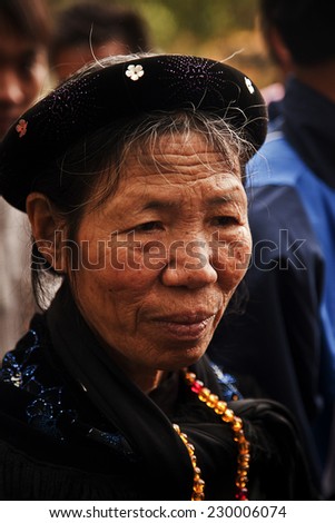 SAPA, VIETNAM - 24 March : Unidentified woman of Red Dao Ethnic Minority oldest People on March 24, 2011 in Sapa, Vietnam. Red Dao are the 9th largest ethnic group in Vietnam