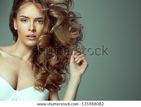 Fashion photo of blonde beauty with natural make-up