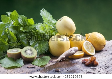 shake nettles with kiwi apples and ginger detox drink for a vegetarian diet