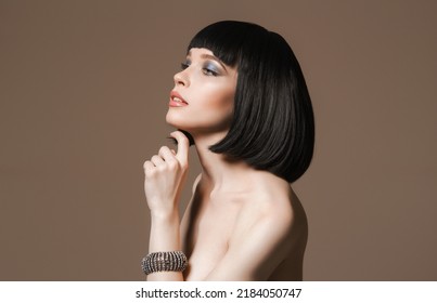 Beautiful Girl Bob Hairstyle Makeup Naked Stock Photo