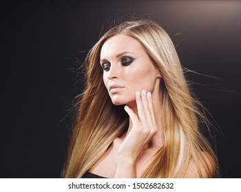 Closeup Portrait Beautiful Blonde Woman Nude Stock Photo 1120687907