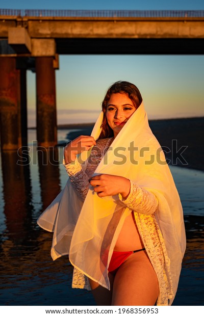 Boudoir Beautiful Sexy Woman Beach Nude Stockfoto 1968356953 Shutterstock