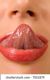 Сперма в рот крупным планом фото