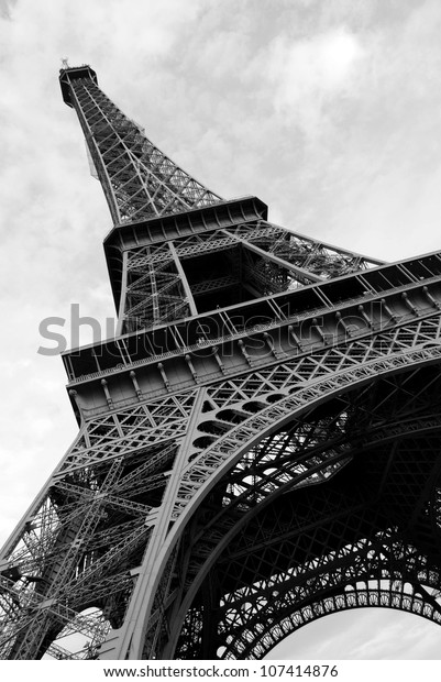 Eiffel Tower Viewed Ground Stock Photo Edit Now 107414876