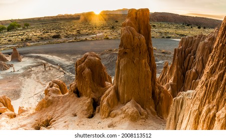 Eroded Siltstone Walls Cathedral Caves Cathedral Stock Photo 2008113512