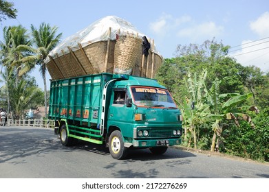 Rice Truck Images Stock Photos Vectors Shutterstock