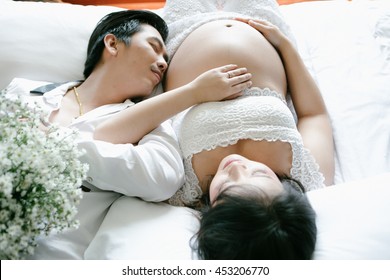 Man Kissing His Wifes Belly Closeup Stock Photo Shutterstock