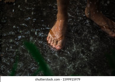 Nude Men Water Splash Liquid Nude 스톡 사진 181970003 Shutterstock