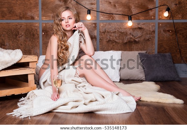 Naked Woman Wrapped Blanket Glass White Foto De Stock