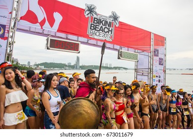 Pattaya Bikini Beach Race Images Photos Et Images Vectorielles