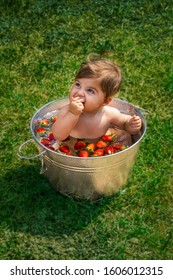 Portrait Cute Naked Infant Baby Girl Stock Photo Shutterstock