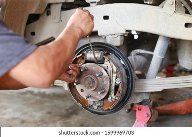 Signs Of Bad Drum Brakes