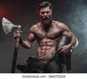 Serious Muscular Viking Beard Naked Torso Foto Stok Shutterstock