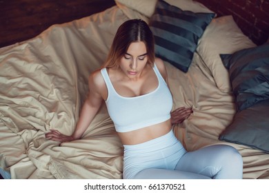 Sexy Blonde Woman Huge Breasts White Foto De Stock Shutterstock