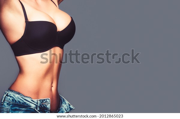 Sexy Boob Close Breast Woman Presenting Foto Stock 2012865023