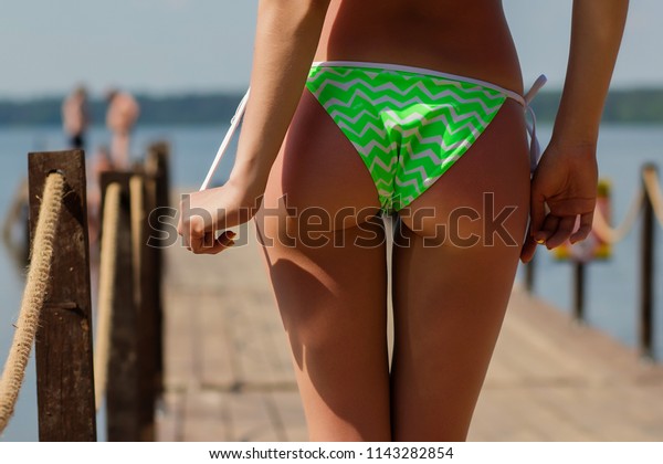 Sexy Female Untying Bikini Bottom库存照片1143282854 Shutterstock