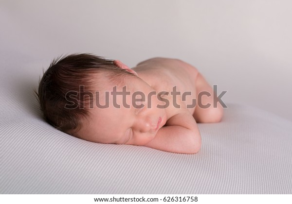 Sleeping Naked Newborn Baby Boy Stock Photo 626316758 Shutterstock