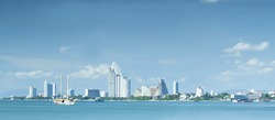 Pattaya beach with a very slow shuter speed photo by use 10 stop ND filter.