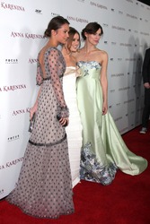 LOS ANGELES - NOV 14: Alicia Vikander, Guro Schia, Keira Knightley arrives to the 'Anna Karenina' Los Angeles Premiere at ArcLight Hollywood on November 14, 2012 in Los Angeles, CA