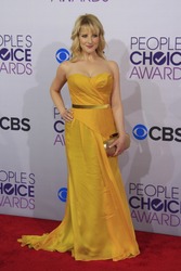 LOS ANGELES - JAN 9: Melissa Rauch at the 39th Annual People's Choice Awards at Nokia Theater L.A. Live on January 9, 2013 in Los Angeles, California