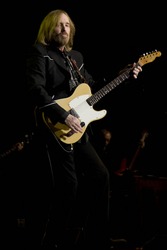 ALPHARETTA GA - JULY 9: Tom Petty and the Heartbreakers perform at the Verizon Ampitheatre at Encore Park on July 9, 2008 in Alpharetta, Georgia.