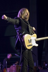 ALPHARETTA GA - JULY 9: Tom Petty and the Heartbreakers perform at the Verizon Ampitheatre at Encore Park on July 9, 2008 in Alpharetta, Georgia.