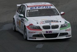 PORTO, PORTUGAL - JULY 5: ALESSANDRO ZANARDI of ITA in his BMW Team Italy-Spain participates in the FIA WORLD TOURING CAR CHAMPIONSHIP on July 5, 2009 in Porto, Portugal