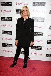 LOS ANGELES - OCT 6: Olivia Newton-John arrives at the "1 a Minute" Live Event at Woodbury University on October 6, 2010 in Burbank, CA