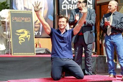 LOS ANGELES - APR 21: Hugh Jackman at the ceremony for Hugh Jackman who is honored with a hand and footprint ceremony in Los Angeles, California on April 21, 2009
