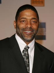 LOS ANGELES - FEB 12: Norm Nixon at the 'A Tribute to Magic Johnson - The official tip-off to NBA All-Star 2004 Entertainment' on February 12, 2004 at the Shrine Auditorium, in Los Angeles, California