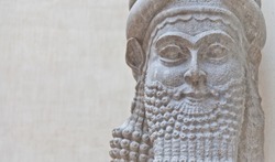 Dating back to 3500 B.C., Mesopotamian art war intended to serve as a way to glorify powerful rulers and their connection to divinity