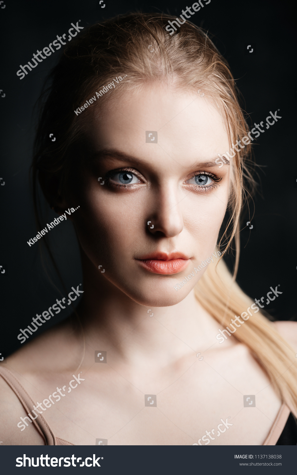 Closeup Portrait Beautiful Blonde Woman Nude Stock Photo 1137138038