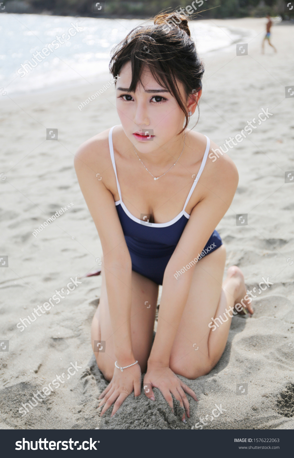 Sexy Lady Mini Bikini Big Boobsjapanese Foto Stok Shutterstock