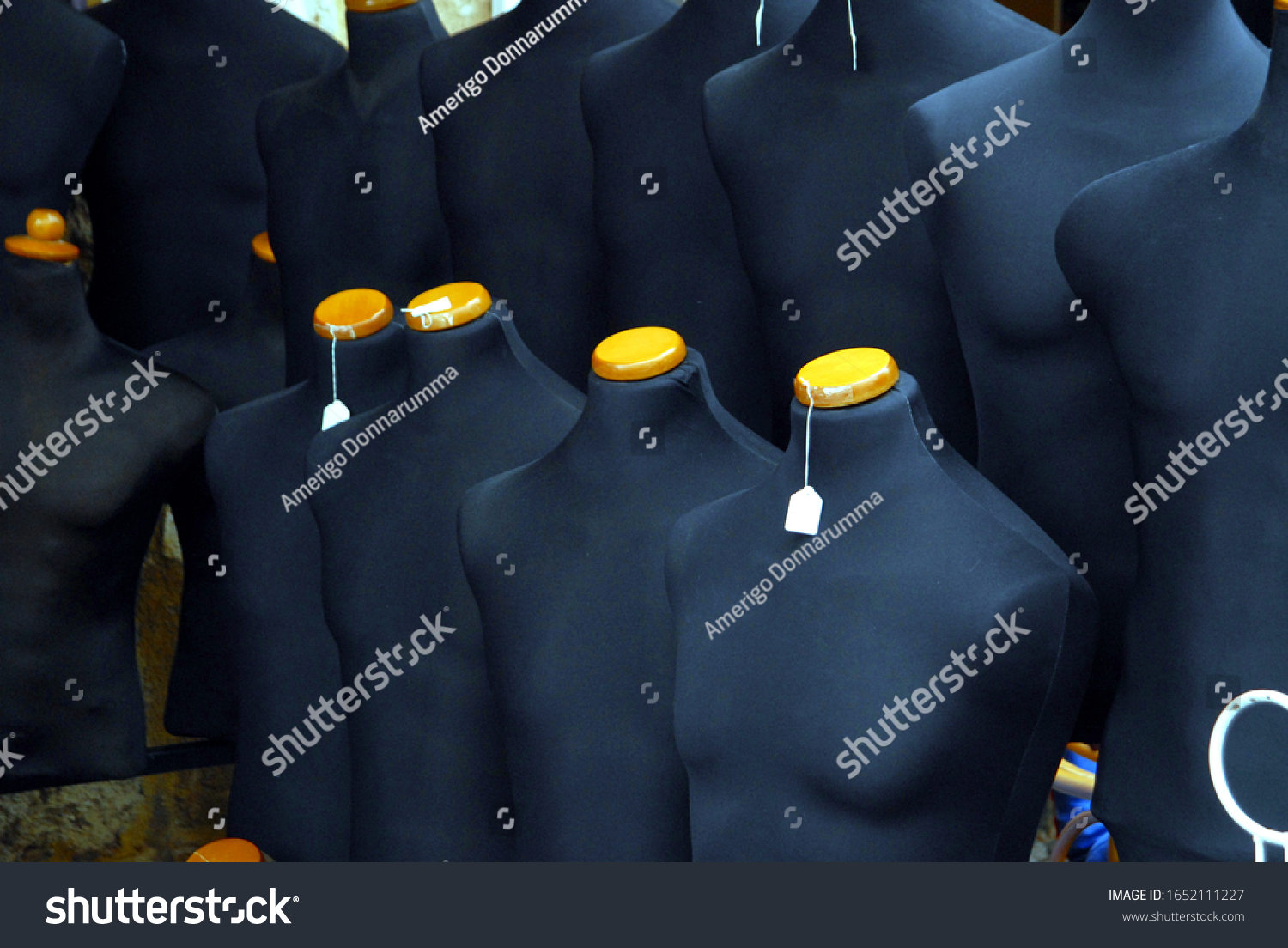 Naked Mannequins Shop Window Stock Photo Shutterstock