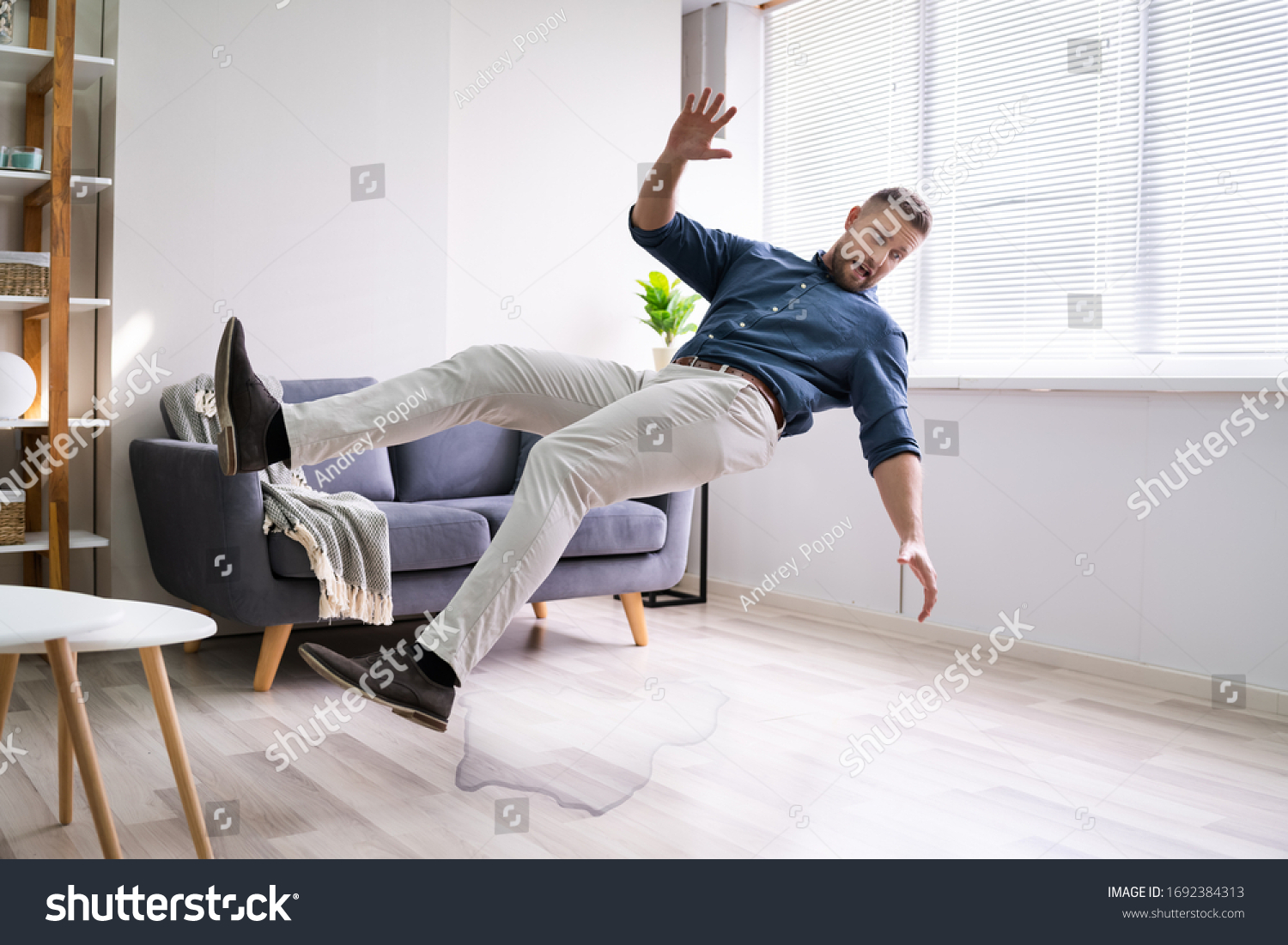 1 352 Clumsy Fall Images Stock Photos Vectors Shutterstock