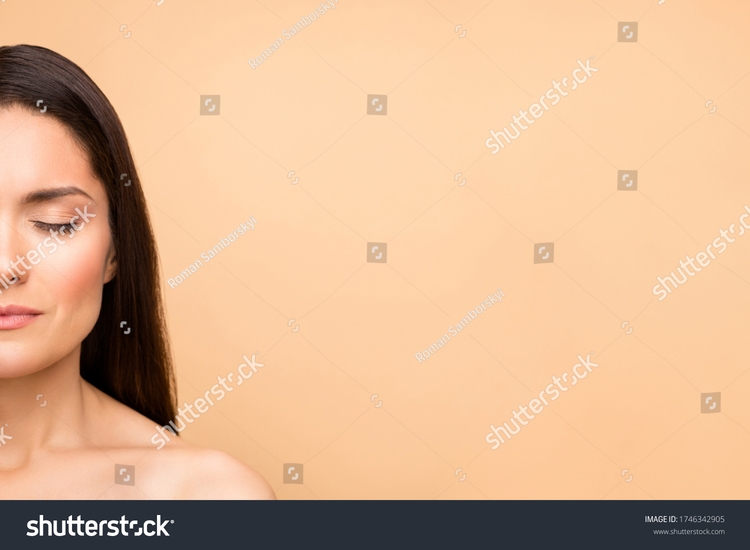 Closeup Cropped Photo Naked Mature Latin Stock Photo 1746342905