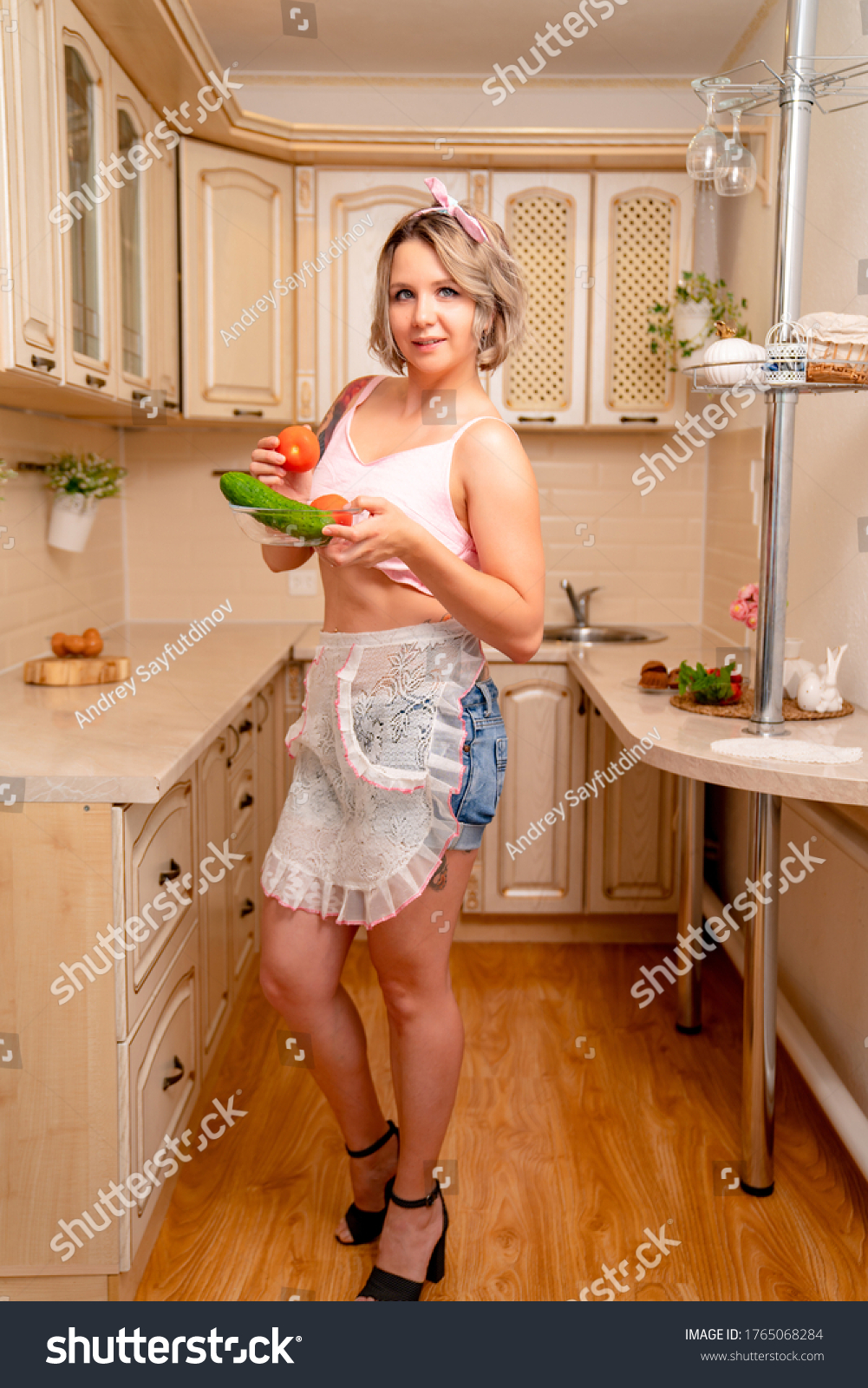 Sexy Blonde Housewife Short Shorts Tattoos Stock Photo 1765068284