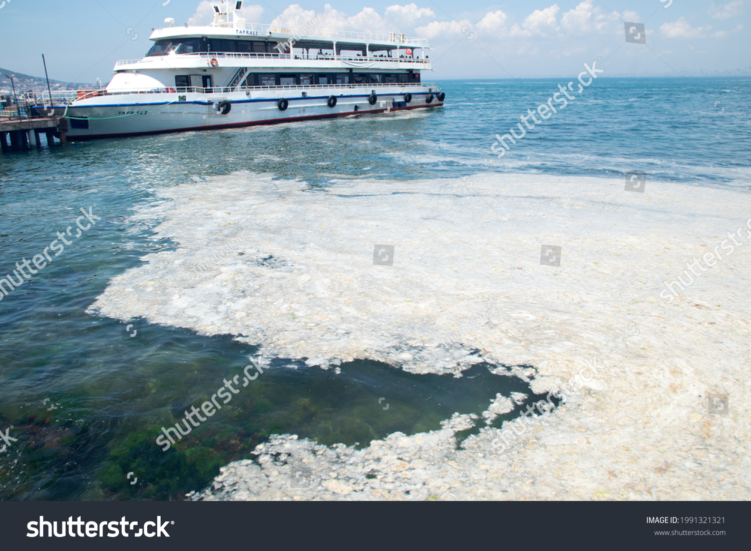 Iskelesi Istanbul 10 Jun 2021 Sea Stock Photo 1991321321 Shutterstock