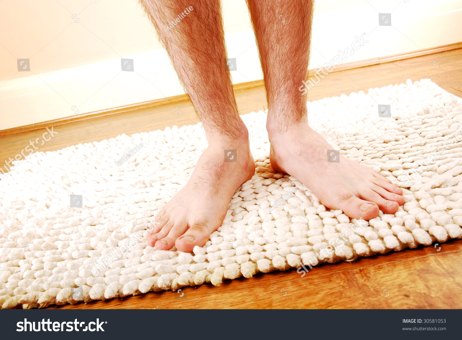 Mans Naked Legs Feet Standing On Foto Stock Shutterstock