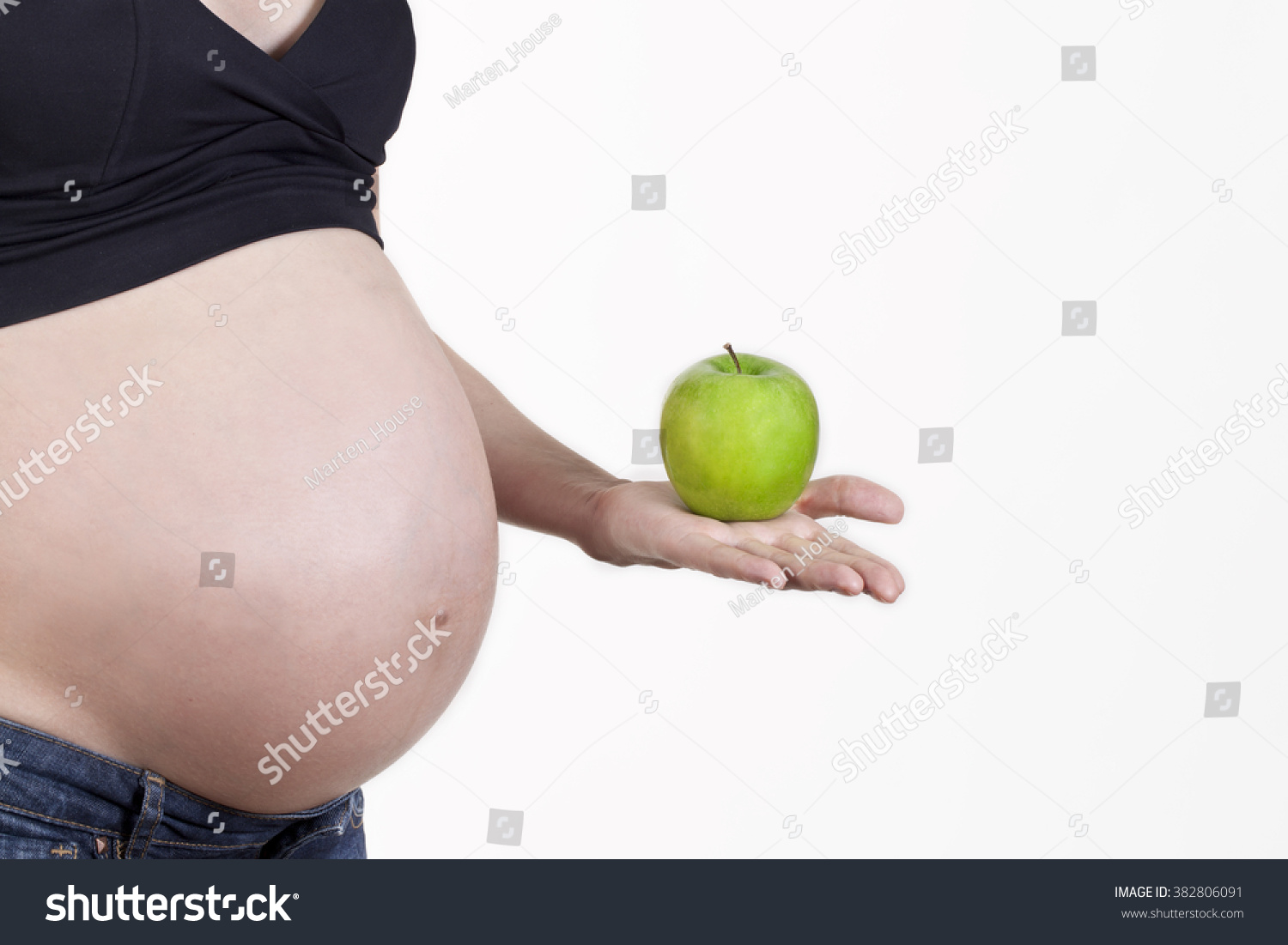 Hand belly image