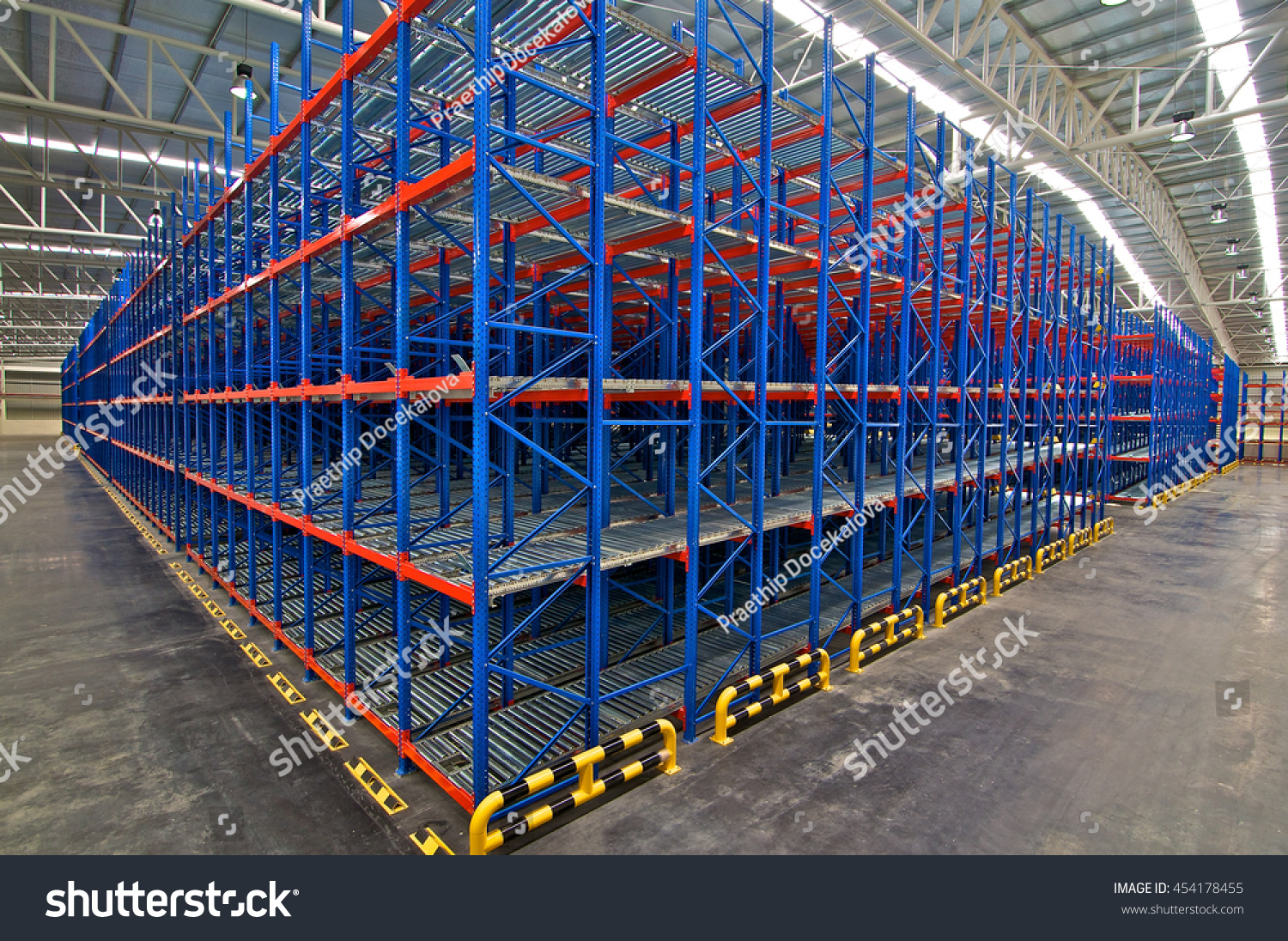 Distribution Center Warehouse Storage Pallet Racking Stock Photo