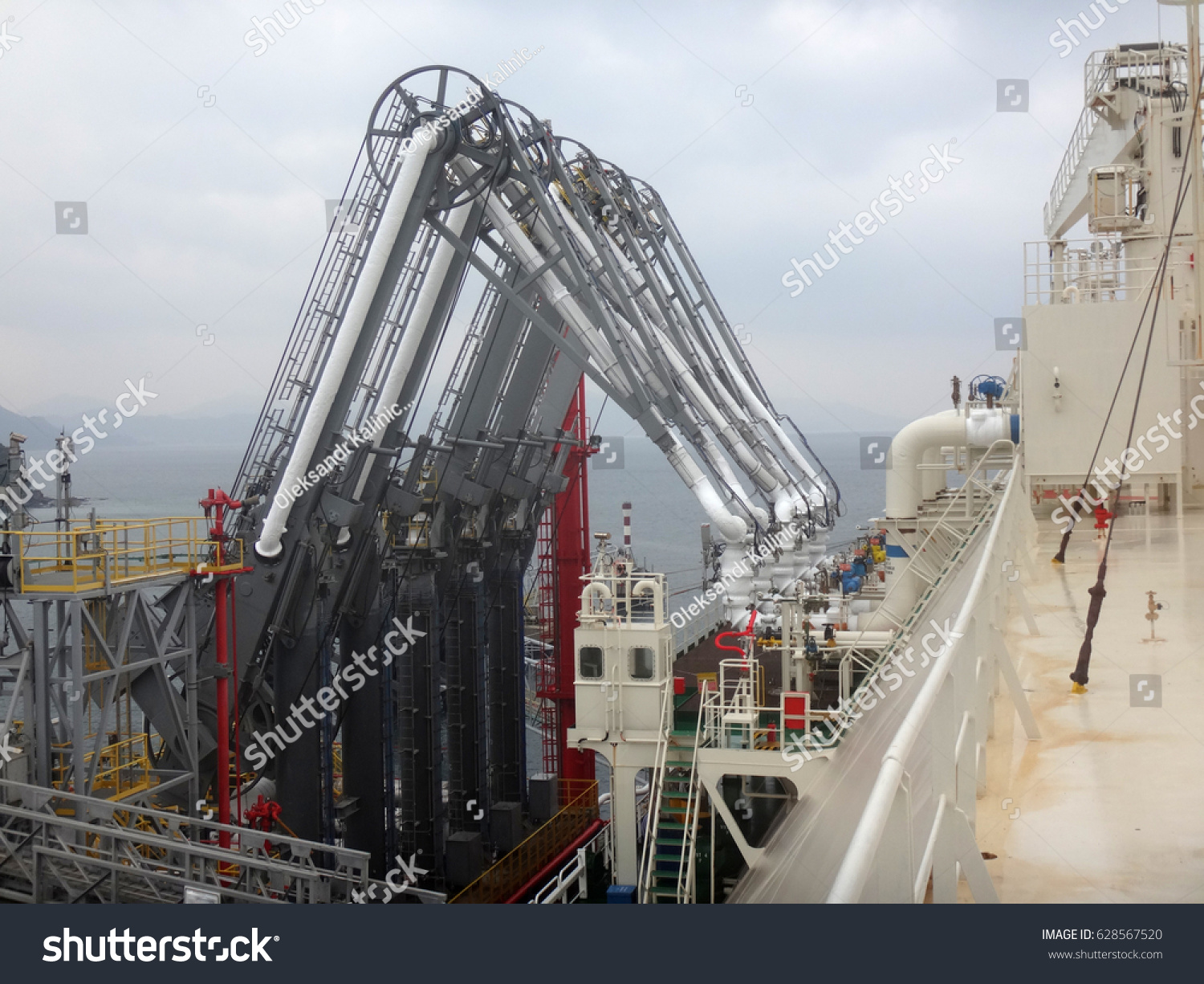 Lng Loading Arms Loaddischarge Lng Cargo Foto De Stock