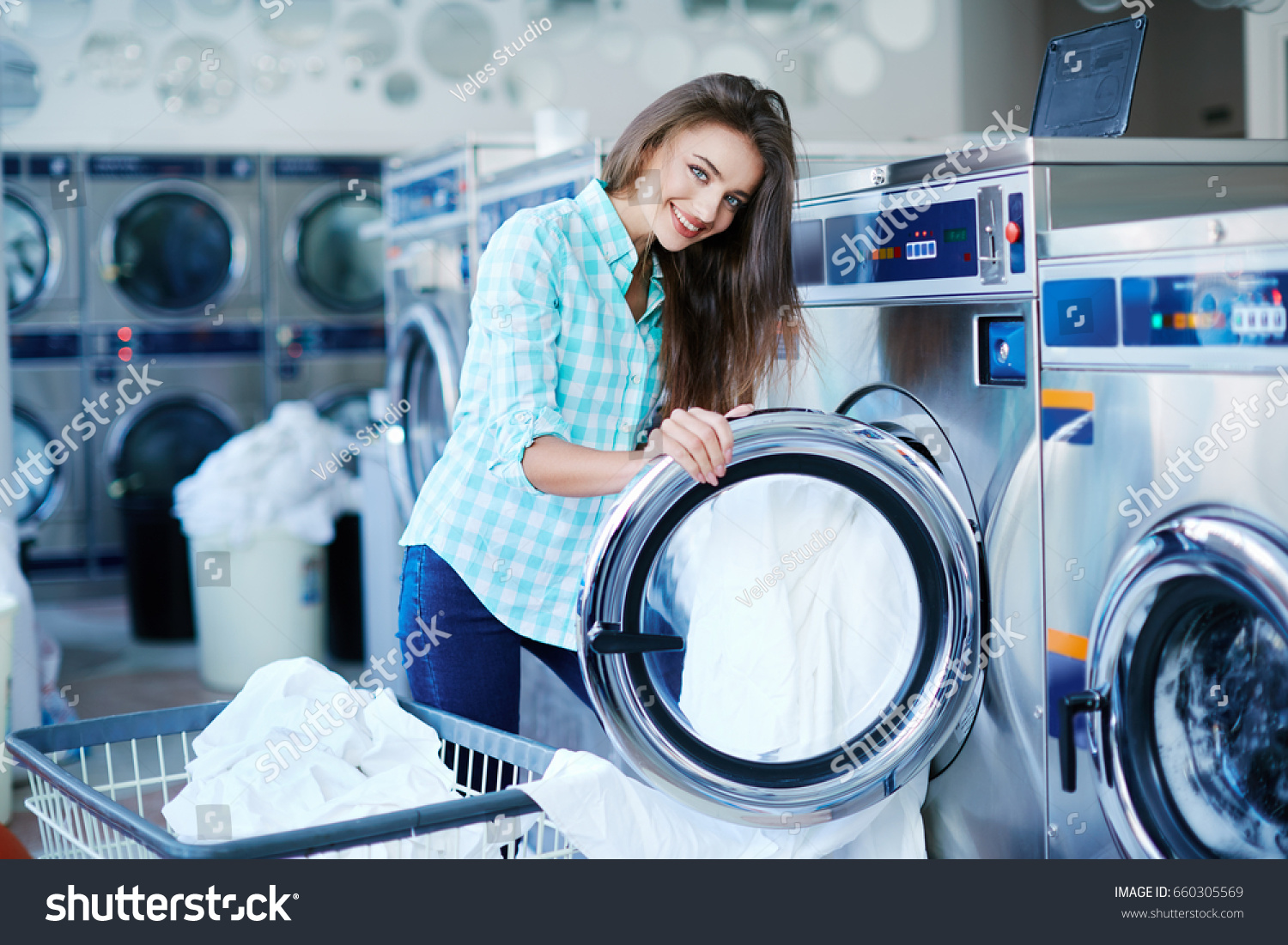 Alabama brothers girls laundry photo