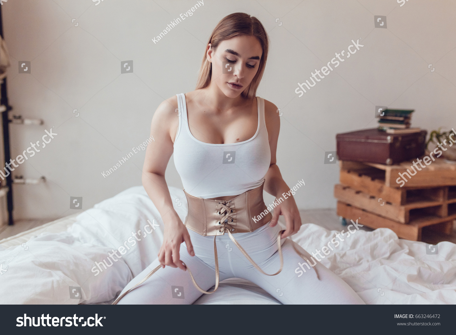 Sexy Blonde Woman Big Breasts White Foto Stock 663246472 Shutterstock