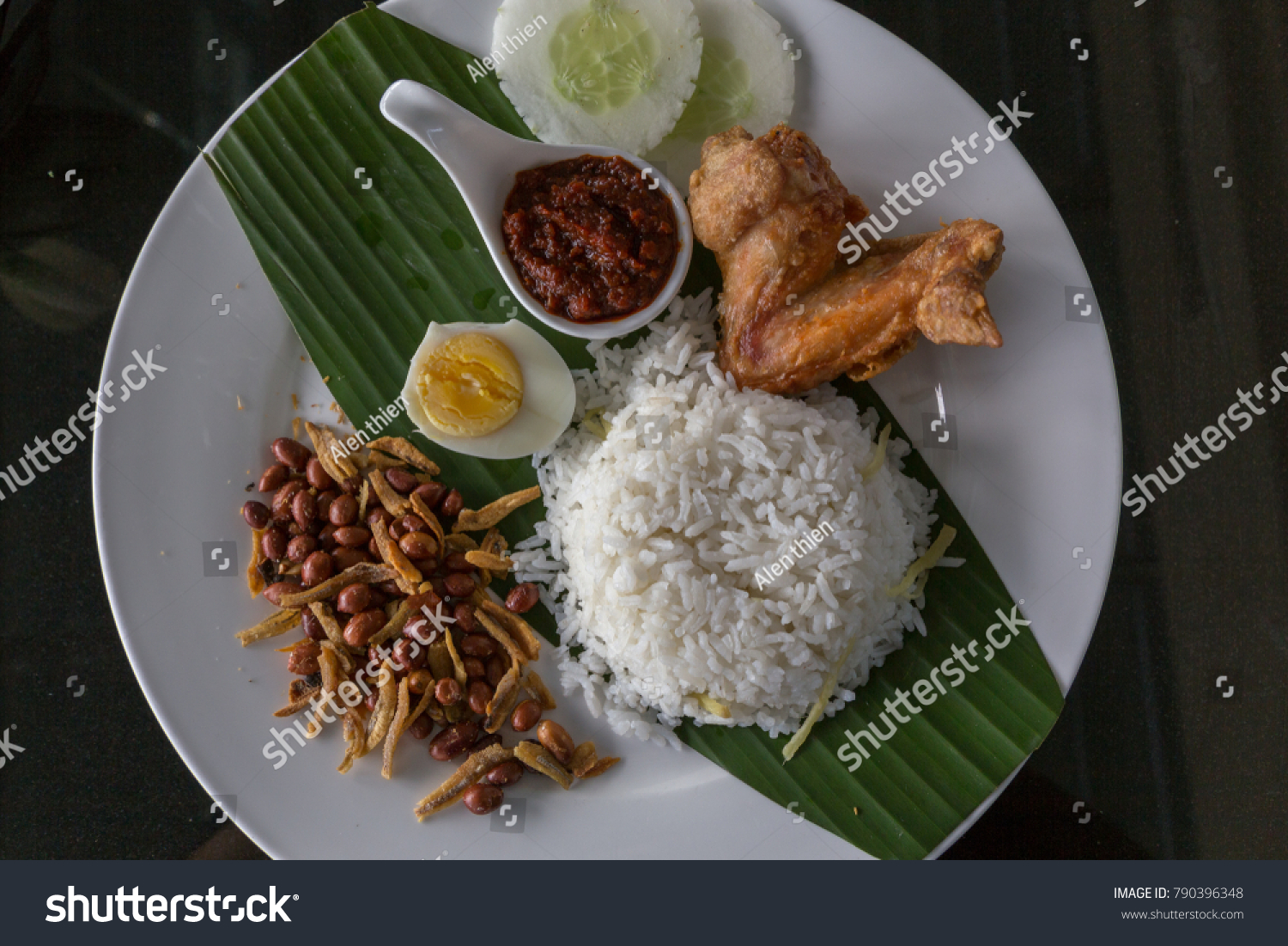 Nasi Lemak Fried Chicken Wing Coconut Stock Photo Shutterstock